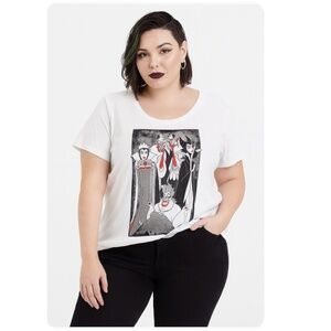 HOT TOPIC Disney Women's 4 Villains White Graphic Top Size Jrs 3X